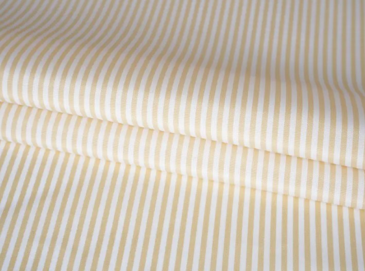 Polyestergarnfärgat hylsa fodertyg: Bygg en solid försvarslinje för kläder med hög styrka och hållbarhet