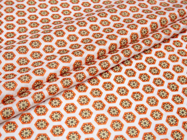 Varför är polyester-viskos Jacquard tryckt fodertyg det första valet för avancerade foder?